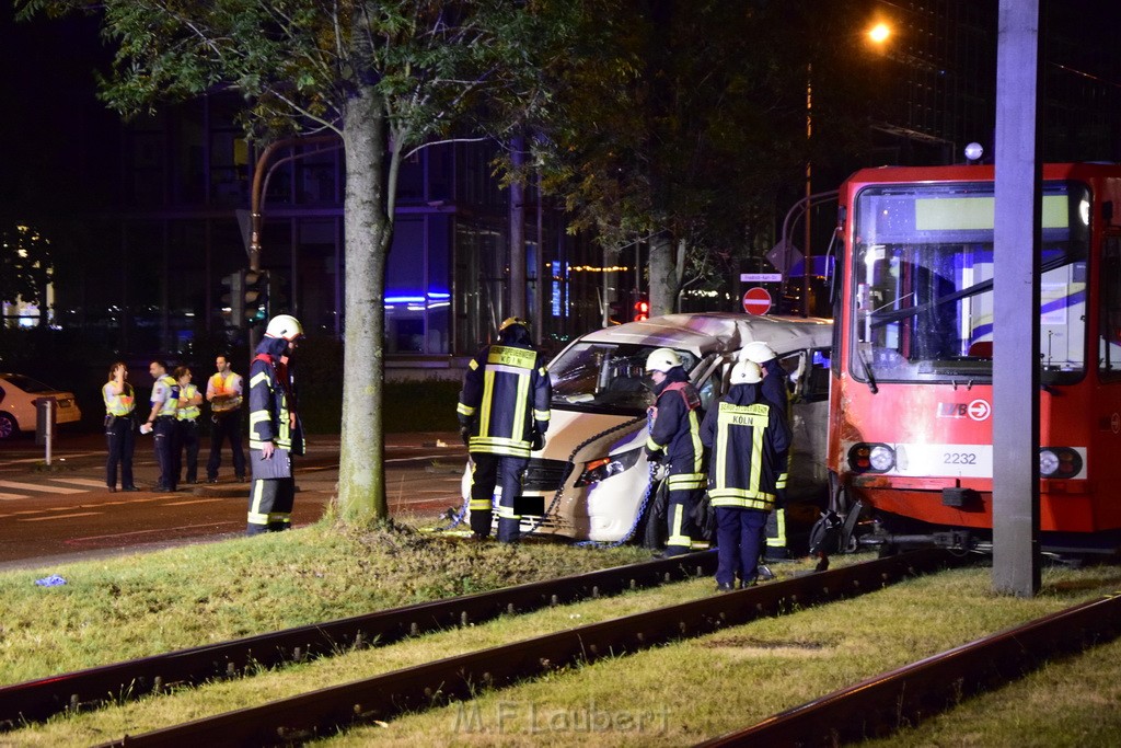 VU PKW Strab Koeln Niehl Amsterdamerstr Friedrich Karlstr P176.JPG - Miklos Laubert